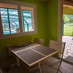 Chez Particulier Avec Petit Dejeuner, Piscine, Pool House *